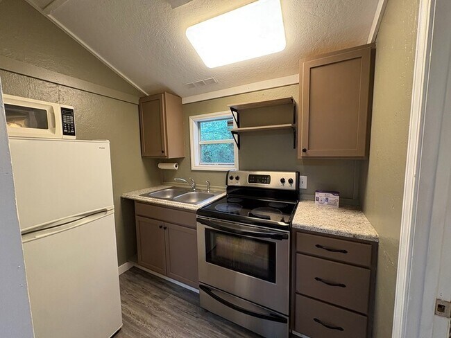 Foto del edificio - 794 Belle Dowdle Rd