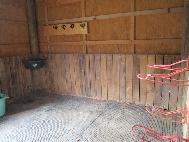 Foto del edificio - 416 Laurel Mills Rd