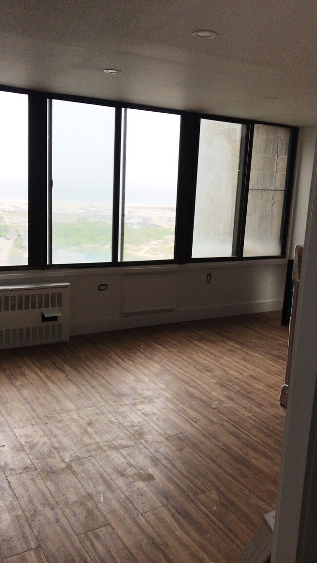 Building Photo - 7-11 Seagirt Ave