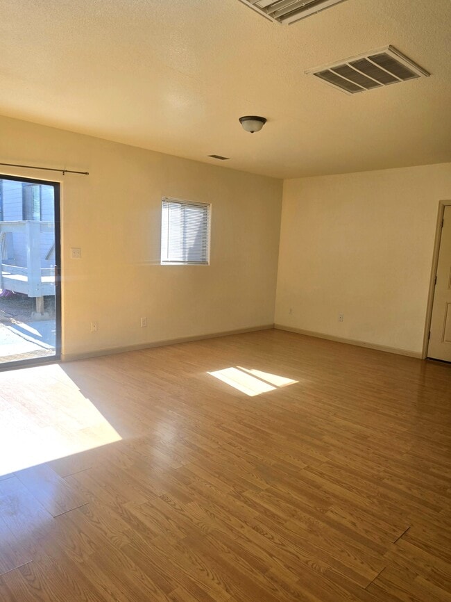 Building Photo - 2722 Unaweep Ave