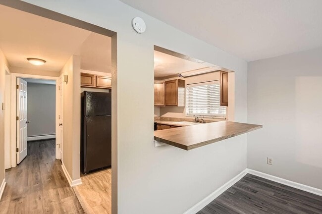 Photo - 4725 S Acoma St Apartment