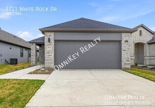 Building Photo - 3711 White Rock Dr