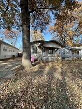 Building Photo - 419 E Jackson St