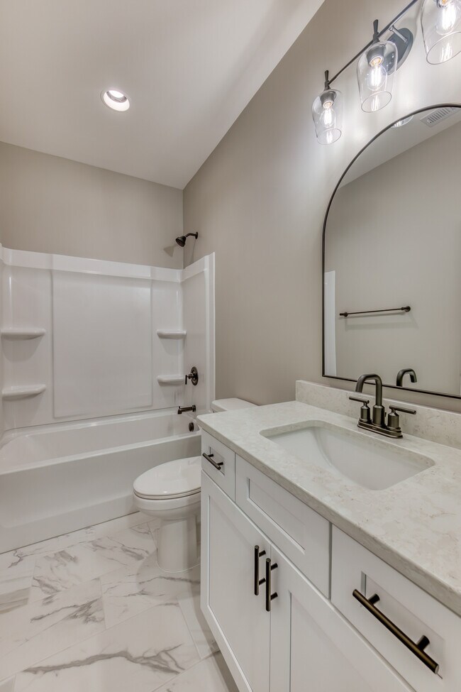 Foto del edificio - 325 Monroe Dr