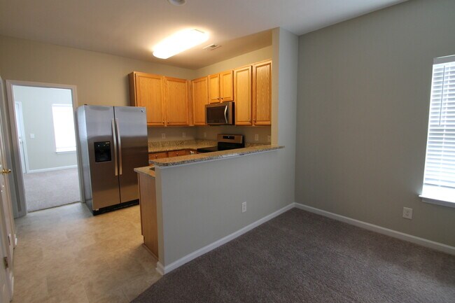 Foto del edificio - Exclusively Offered by Muse Realty, LLC