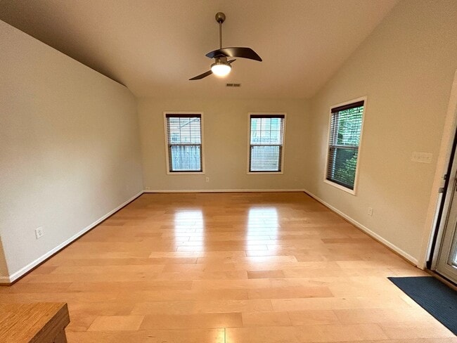Building Photo - East Asheville - Contemporary Bungalow