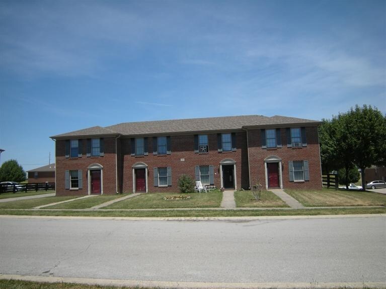Primary Photo - 106 Mallory Ct