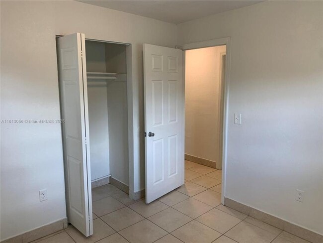 Building Photo - 4 bedroom in Miami Gardens FL 33056
