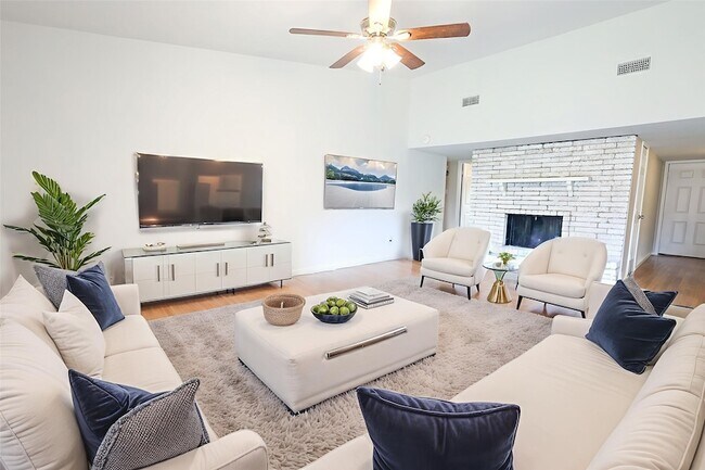 Photo - 4222 Foliage Dr House