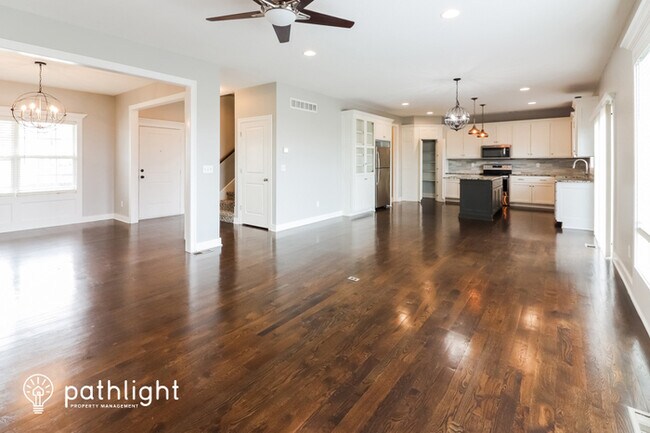 Building Photo - 434 Spring Branch Drive, Raymore, MO, 64083