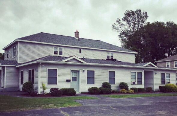 Building Photo - 1761 Sherwood Rd
