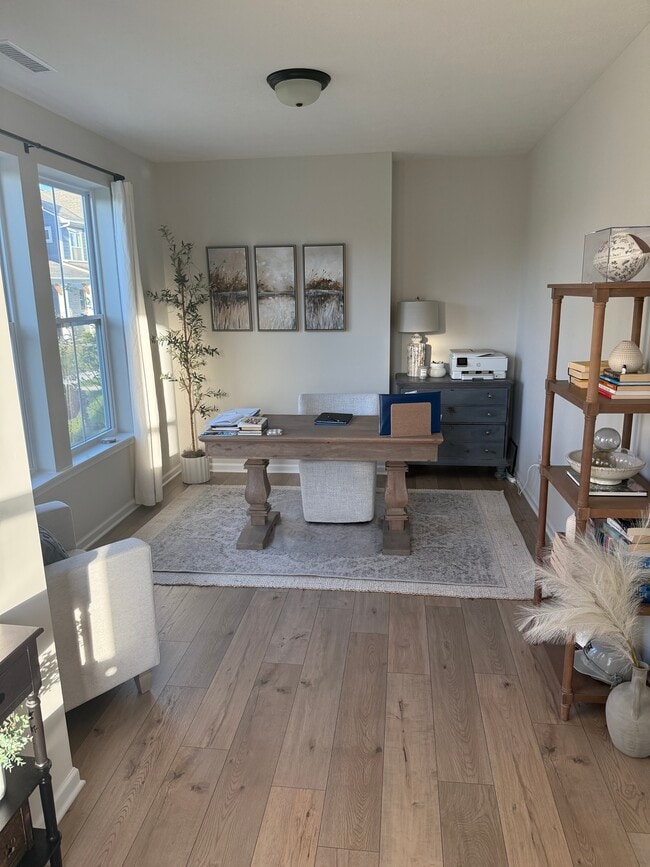 Building Photo - 12019 Gia Ct
