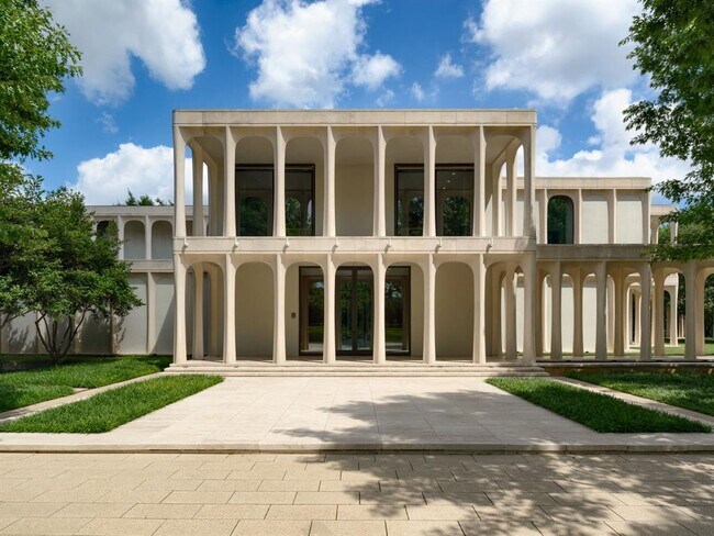 Building Photo - 10210 Strait Ln