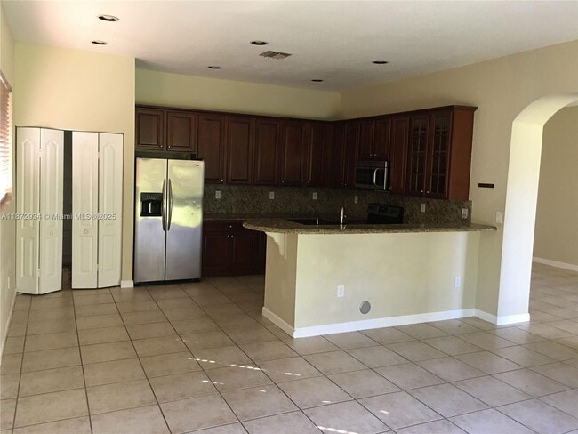 Foto del edificio - 16637 SW 52nd St