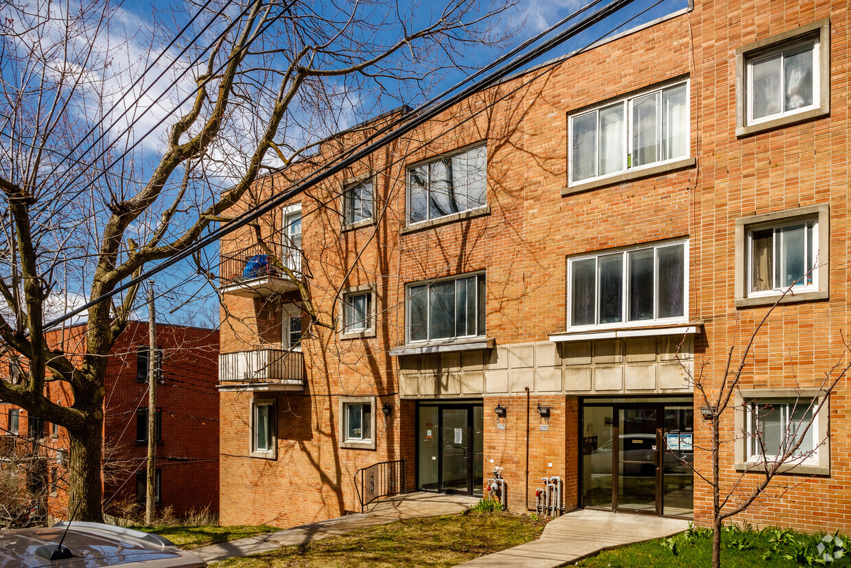 Building Photo - Vadlavan Appartements