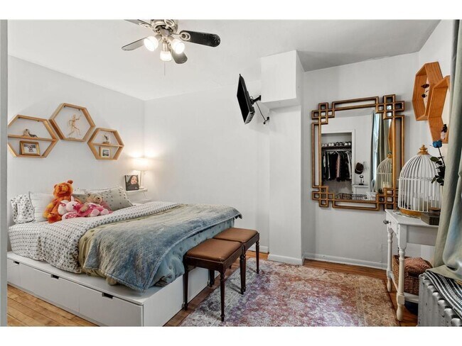 Foto del edificio - 3445 Colfax Ave South