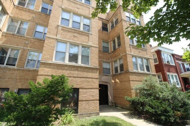 Brick Bldg - 4455 N Troy St