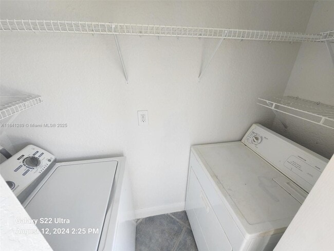 Building Photo - 12174 SW 143rd Ln