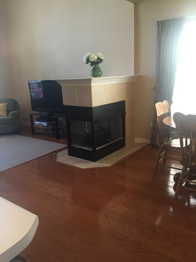 Foto del edificio - 4572 Park Ridge Pkwy