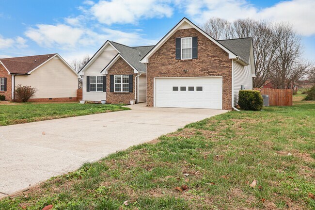 Foto del edificio - 3817 Roscommon Way