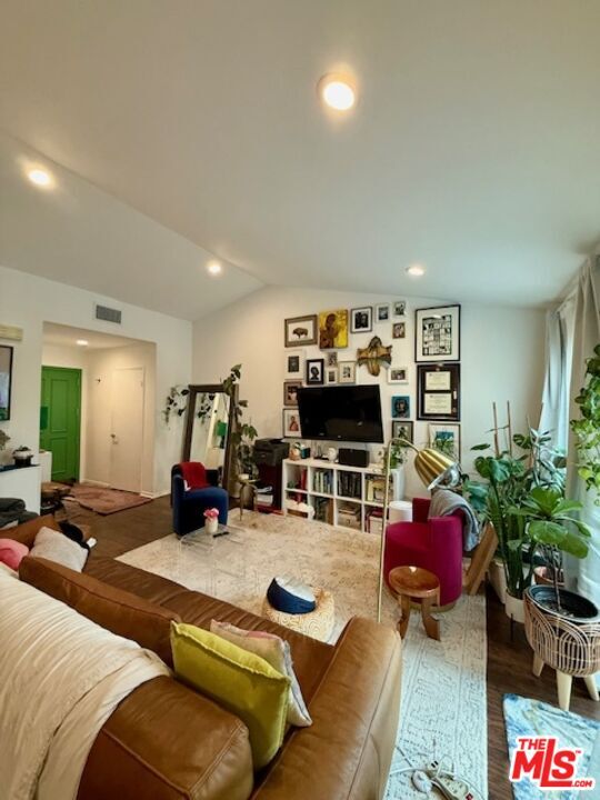 Foto del edificio - 3802 Dunford Ln