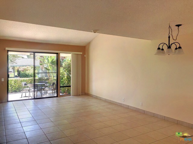 Building Photo - 1004 St Lucia Cir