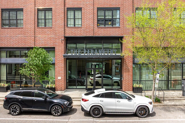 Front Entrance - The Paramount at South Market