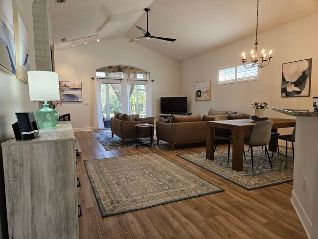Building Photo - 636 Sand Isles Cir