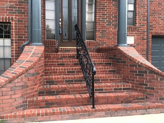 Foto del edificio - 1706 Country Squire Dr