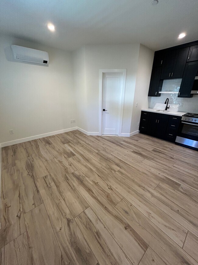 Foto del edificio - 213 N Berkeley Ave