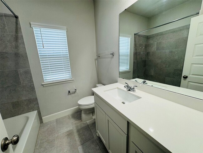 Foto del edificio - 26510 Star Blossom Ln