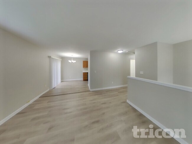 Foto del edificio - 217 81st Dr SE