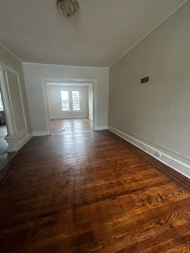 Building Photo - 4806 Reisterstown Road