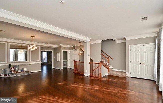Foto del edificio - 5611 Harrington Falls Ln