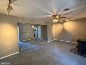 Building Photo - 1145 Pheasant Dr N