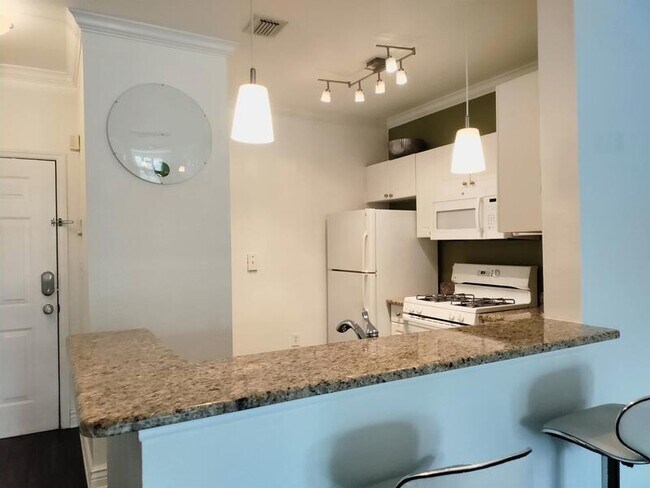 Foto del edificio - 2732 Via Murano