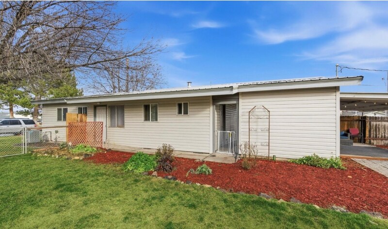 Foto del edificio - 1131 NE 5th St