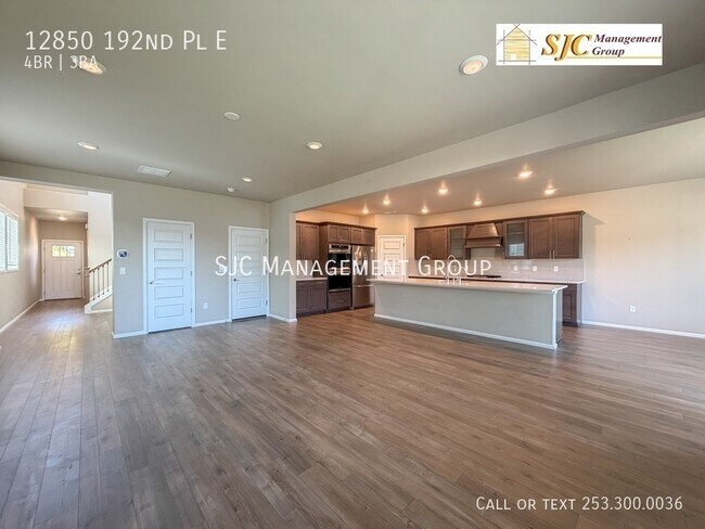 Foto del edificio - 12850 192nd Pl E