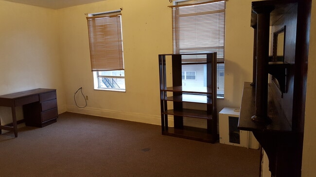 bedroom 2 - 16 Melba Pl