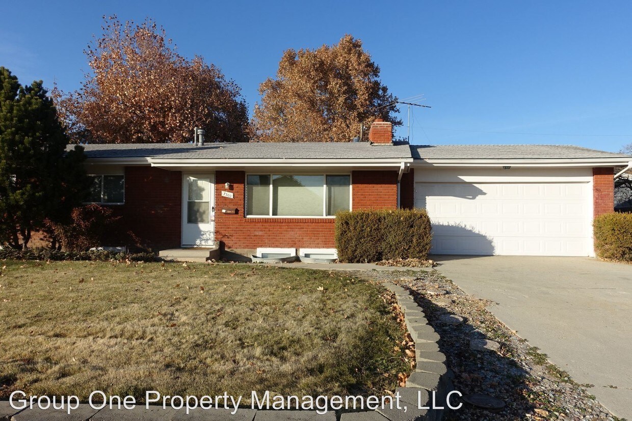 Foto principal - 6 br, 2 bath House - 7300 W. Hummel Dr.