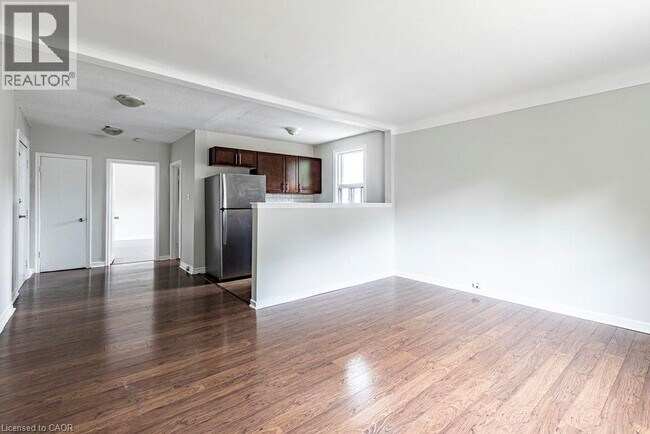 Building Photo - 118 St Joseph's Dr