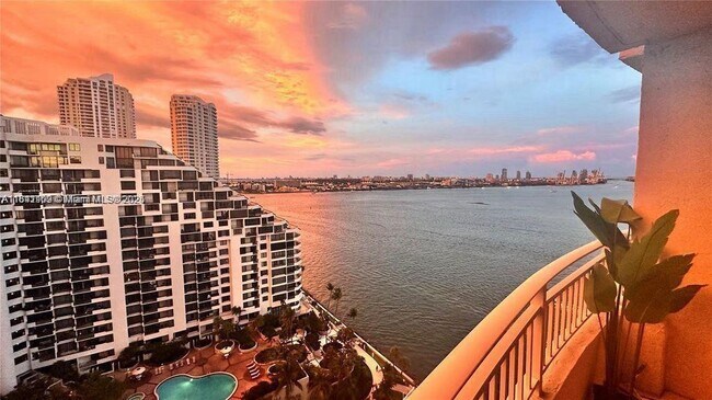 Foto del edificio - 770 Claughton Island Dr