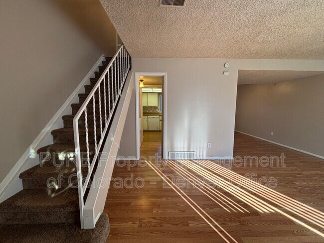 Foto del edificio - 417 S Balsam St