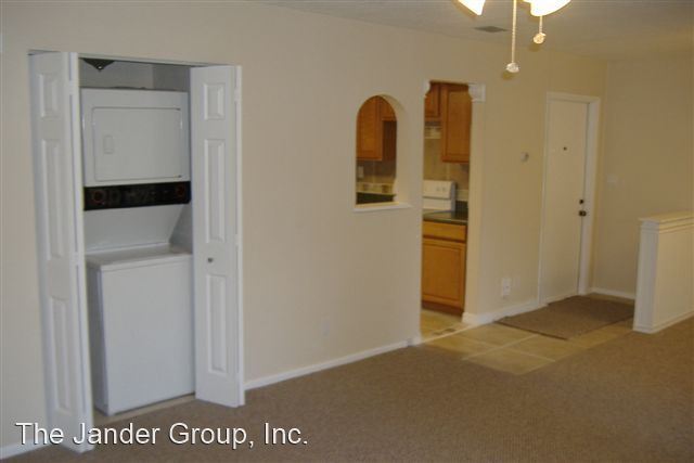 Building Photo - 3 br, 2 bath House - 280 Moree Loop Unit #7
