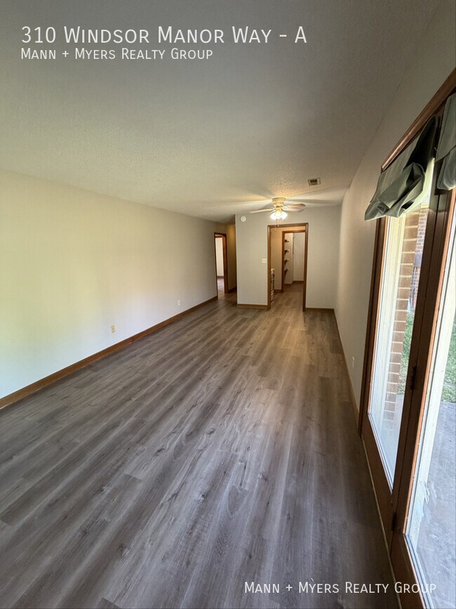 Foto del edificio - 310 Windsor Manor Way