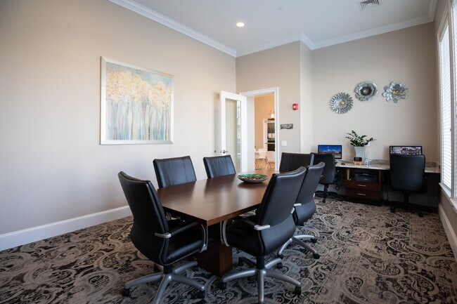 Centro de negocios - The Oasis at Plainville