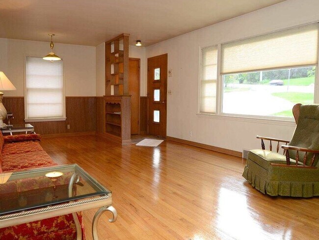 Building Photo - Spacious 4-Bedroom Ranch in District 66 with Walkout Basement & Mother-in-Law Suite