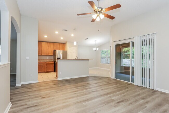 Foto del edificio - 1048 Beckingham Dr