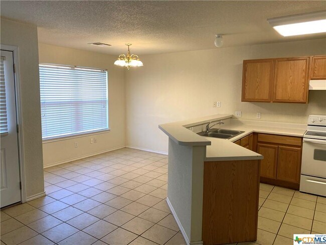 Foto del edificio - 3014 Green Mountain Dr