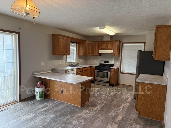 Foto del edificio - 1010 W 30th St